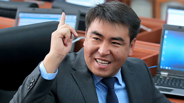 Опозиція в Киргизстані формує новий уряд 