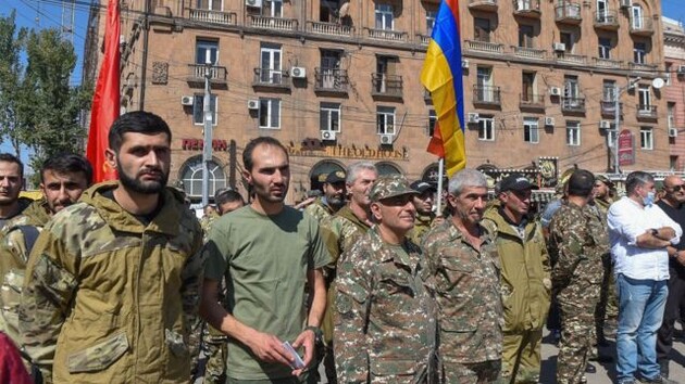 В Армении запретили публичную критику руководства страны из-за войны в Нагорном Карабахе