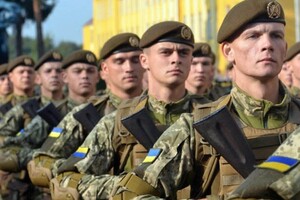 Арахамия выступил за сокращения украинской армии 