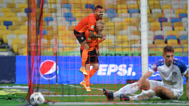 "Шахтер" победил с разгромным счетом