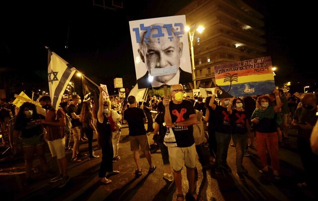 В Израиле возобновились протесты против Нетаньяху