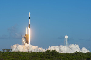 SpaceX планирует отправить в космос третью за месяц партию спутников Starlink – СМИ