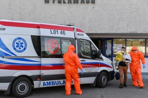 Коронавірус встановив у Польщі нові рекорди: 12 107 нових хворих та 168 померлих за добу