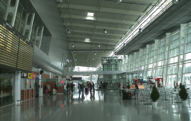 В аэропорту Львова груз, следовавший в Ригу, в десятки раз превысил  радиационный фон