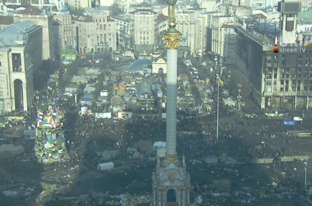 Митингующих призвали не выходить за пределы Майдана из-за снайперов