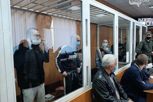 В одесском суде семеро человек вскрыли вены