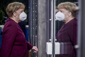 Меркель звернулася до німців через агресивне поширення COVID-19 у Німеччині 