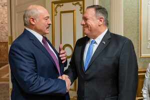Помпео обговорив з Лукашенком ситуацію в Білорусі і світі 