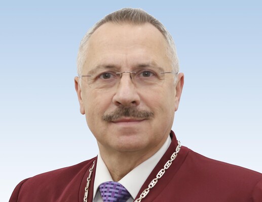 Сергей Головатый отказался голосовать за скандальное решение КСУ, которое поставило крест на е-декларировании