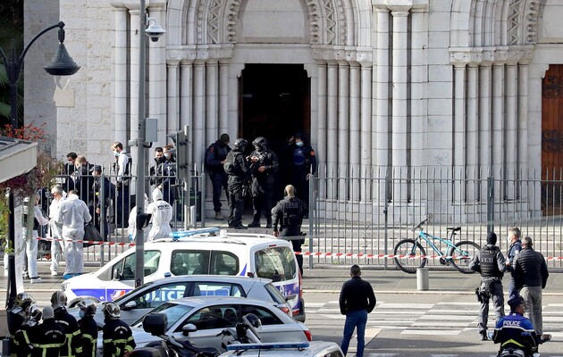 Совет Европы выразил поддержку Франции в связи с терактами в Ницце