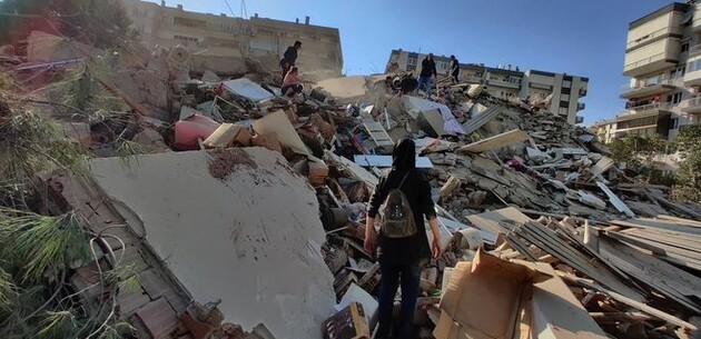 Землетрясение в Турции: более 800 человек пострадали