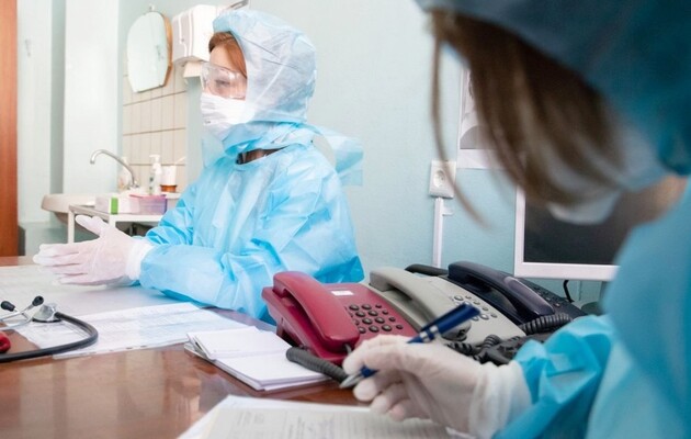 В Украине диагностировали новое рекордное число заболевших коронавирусом за сутки 