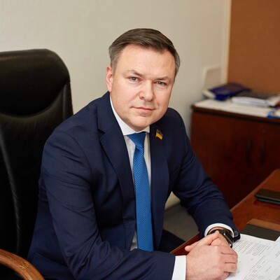 Глава комитета Рады по нацбезопасности заболел COVID-19 