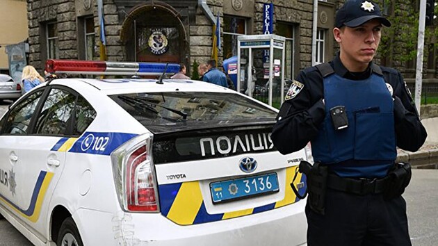 Полиция усилила патрулирование в правительственном квартале Киева