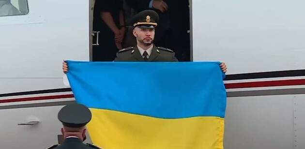 Літак з Марківим приземлився в Києві