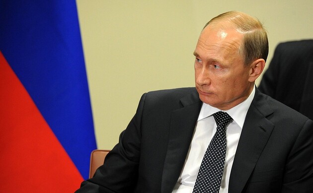 Кремль прокомментировал слухи таблоидов о скорой отставке Путина из-за болезни Паркинсона