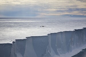 Вчені знайшли під льодами Гренландії басейн стародавнього озера 