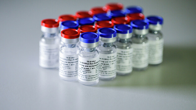 Угорщина проведе випробування російської вакцини від COVID-19 