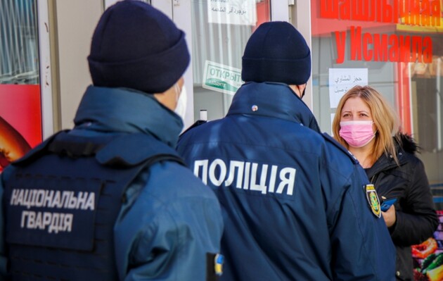  У поліції відзвітували про виписані за порушення карантину штрафи