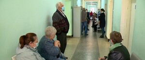 Медик: симптоми COVID-19 можуть проявитися лише на третій день 