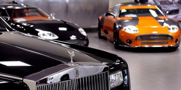 Налогом на роскошь планируют обложить элитные автомобили от 1,2 млн грн