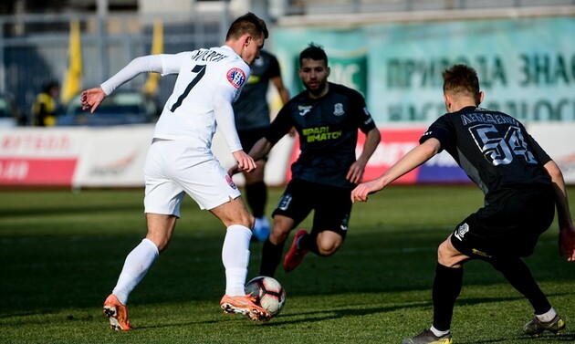 COVID-19 подтвердился в составах "Зари" и "Олимпика"