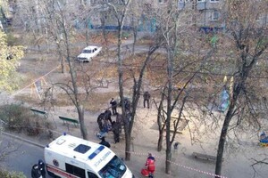 В Харькове мужчина угрожал гранатой бывшей жене, ему оторвало руку 