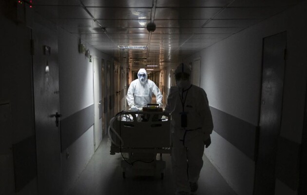Госстат: В Украине с начала года от коронавируса умерло 4 300 человек