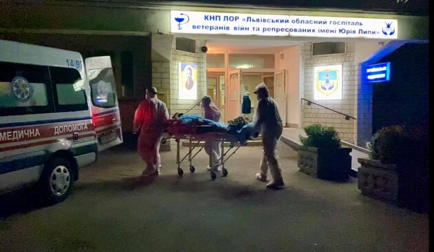 Вибух кисню в госпіталі у Винниках: пацієнтів евакуювали до лікарень Львова 