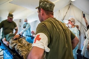 Под Авдеевкой вражеский снайпер ранил украинского военного 