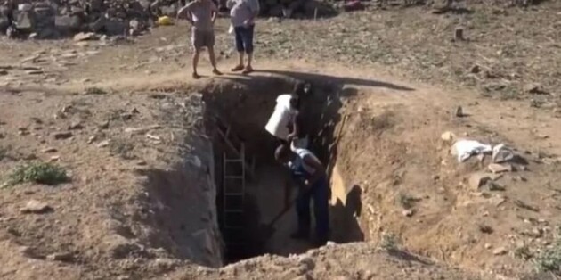 Монастир був побудований на місці храму Аполлона