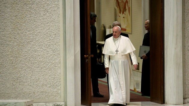 Папа римський Франциск провів молитву з нагоди смерті аргентинського футболіста Дієго Марадони 