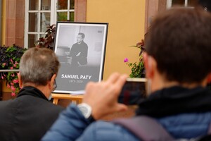 В соучастии в убийстве учителя Самюэля Пати подозревают французских школьников – СМИ