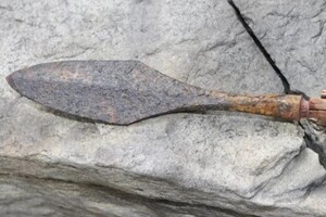 Таяние льда в Норвегии помогло найти стрелы древних охотников