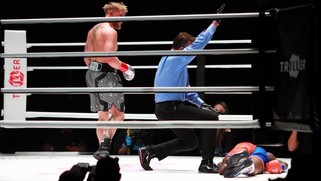 Джейк Пол оформив перемогу за два раунди