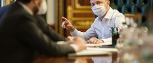 Більшість українців незадоволені роботою Зеленського в боротьбі з епідемією COVID-19 
