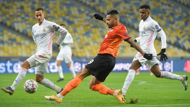 Дентиньо забил победный гол