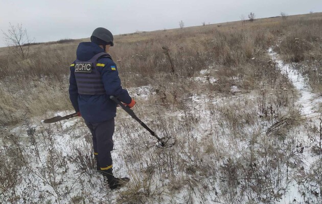 Украинские саперы обезвредили 125 снарядов и мин в зоне ООС за сутки