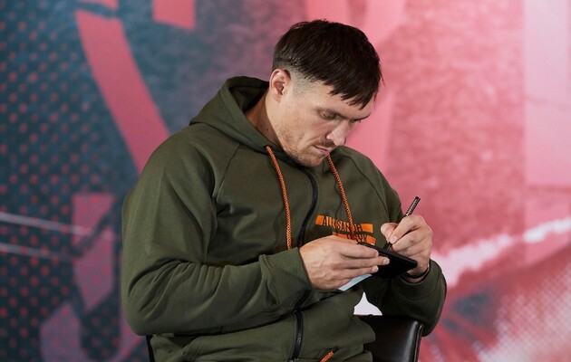 Усик надеется снова увидеть бой Ломаченко и Лопеса