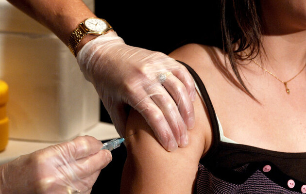 США и Евросоюз уже скоро получат вакцину от COVID-19
