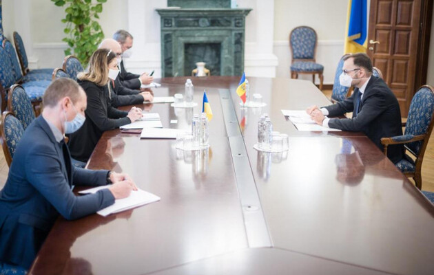 Україна запросила Молдову приєднатися до платформи по деокупацїї Криму 