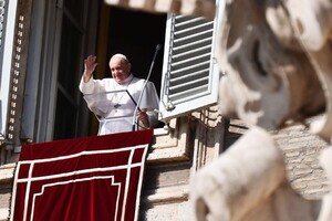 Папа Римський оголосив про відпущення гріхів тим, хто каявся протягом року