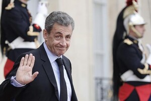 Французька прокуратура вимагає чотири роки в'язниці для екс-президента Саркозі 