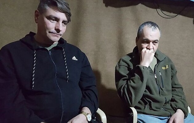 Два українця повернулися додому після трирічного полону в Іраку 