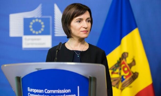 Избранный президент Молдовы Санду отказалась от членства в своей партии