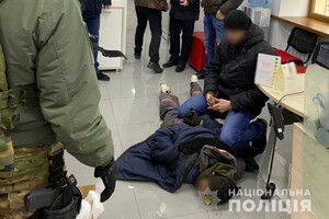 Захват заложников в Мариуполе: полиция задержала подозреваемого