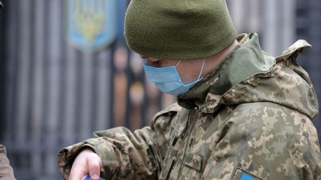 В українській армії нова смерть від коронавірусу 