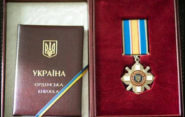 Зеленский наградил Маркива орденом «За мужество»