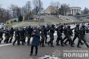 Протест ФОПів на Майдані в Києві: поліція демонтувала намети, постраждали троє правоохоронців 
