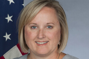 Новим послом США в Білорусі стала дипломат Джулі Фішер 